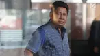 Anggota DPRD Kabupaten Bekasi, Waras Wasisto bersiap menjalani pemeriksaan di Gedung KPK, Jakarta, Selasa (20/8/2019). Waras Wasisto diperiksa sebagai saksi dalam kasus dugaan suap perizinan proyek Meikarta untuk melengkapi berkas perkara Sekda Jawa Barat Iwa Karniwa. (merdeka.com/Dwi Narwoko)