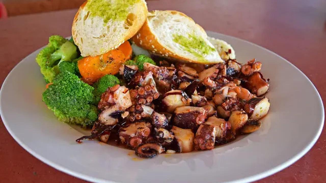 Resep Sambal Cumi yang Lezat dan Menggugah Selera, Coba Juga 6 Variasi Lainnya