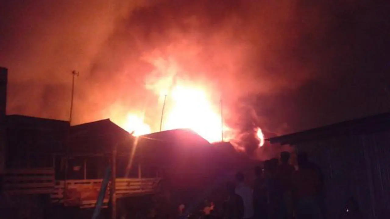 Gudang Kayu di Cilincing Ludes Terbakar, 25 Pemadam Dikerahkan