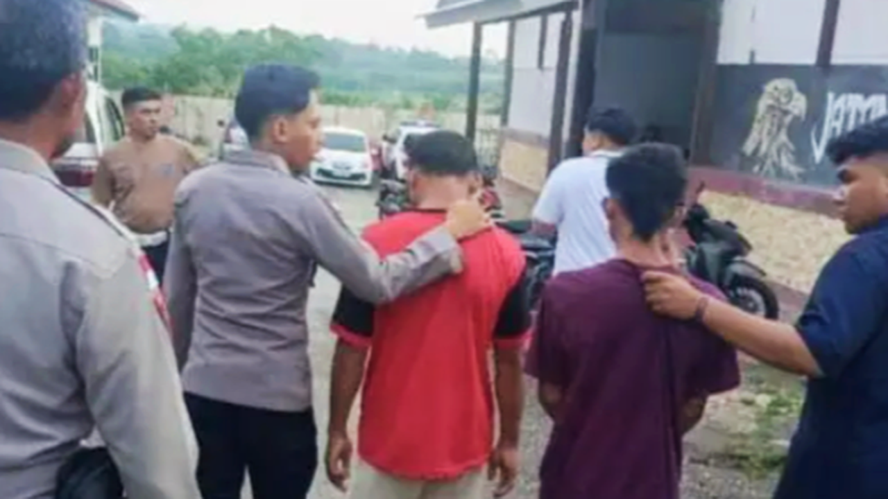 Dua Pria Pelaku Penipuan Beli Sapi Pakai Uang Mainan di NTT Ditangkap
