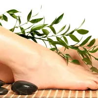 Kamu bisa merawat kaki tanpa pergi ke salon.