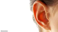 Gangguan pendengaran bukanlah tanda penuaan seperti yang Anda pikirkan. Kenali tanda-tandanya.
