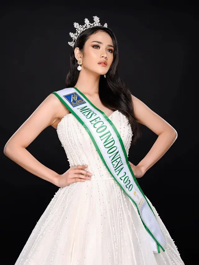 6 Potret Intan Wisni, Finalis Miss Eco Indonesia yang Jadi Sorotan
