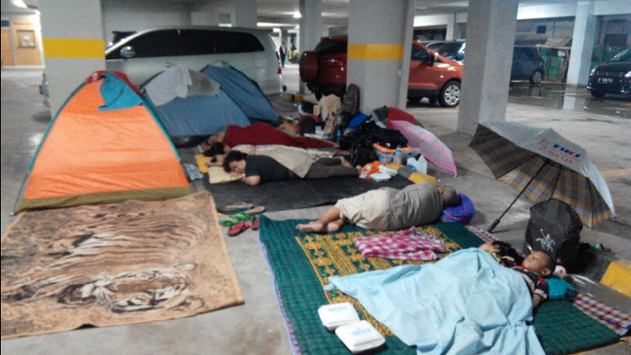 Banjir Kiriman Datang, Kampung Pulo Mulai Terendam Banjir 1 Meter