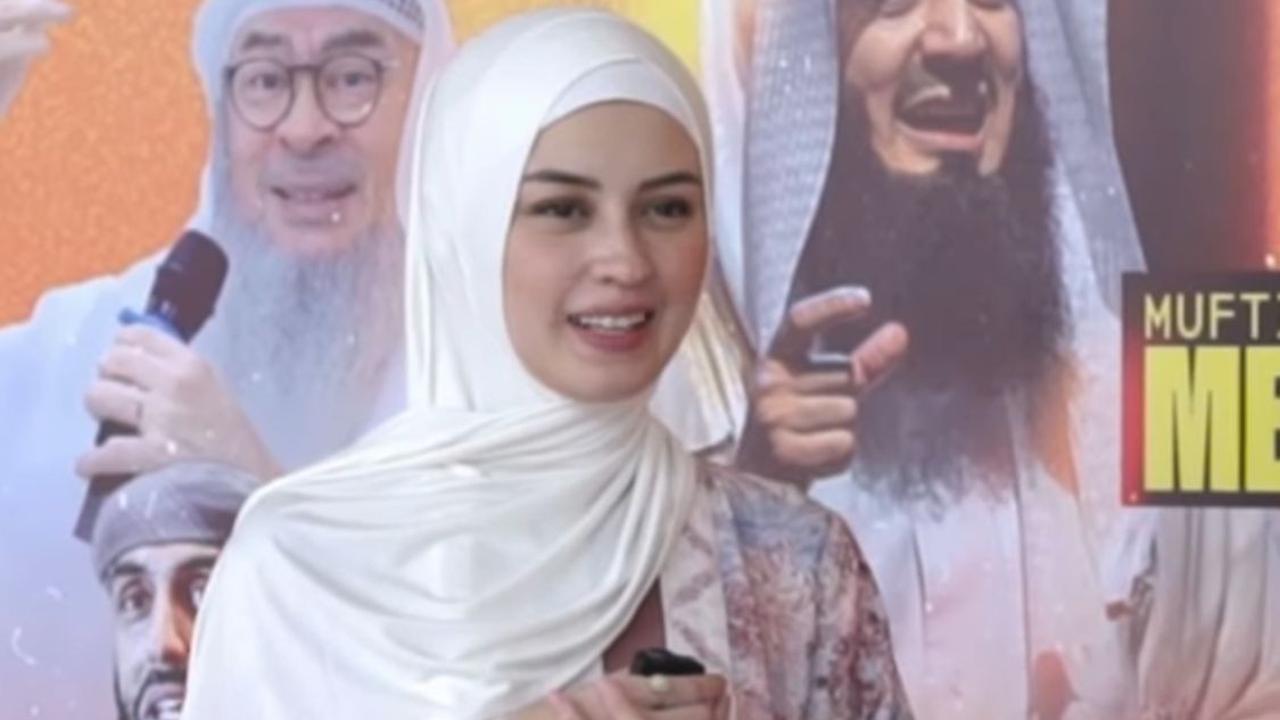 Potret Kimberly Ryder Tampil Berhijab, Pesonanya yang Sederhana Mencuri Perhatian