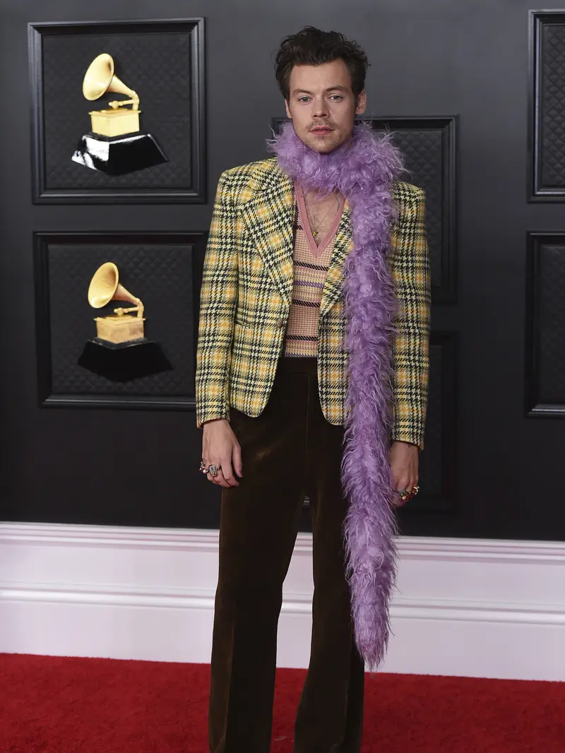 Harry Styles di Grammy Awards 2021. (Jordan Strauss/Invision/AP)