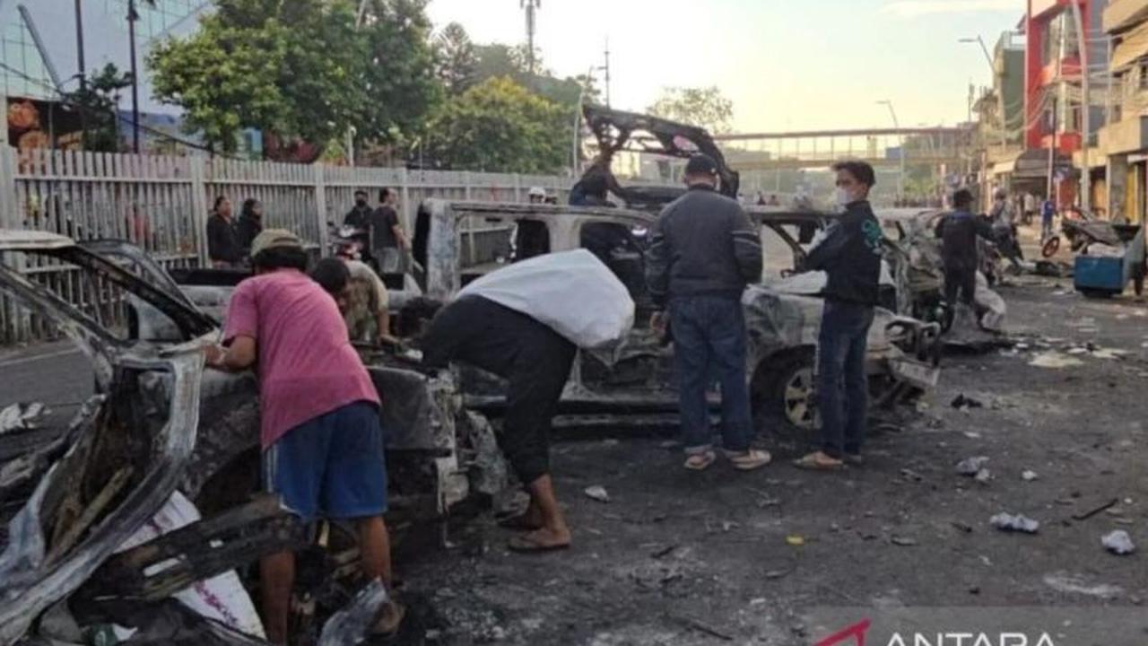 Terungkap! 9 Tersangka Perusakan Polsek dan Polres Jaktim Saat Demo Anarkis Ditangkap