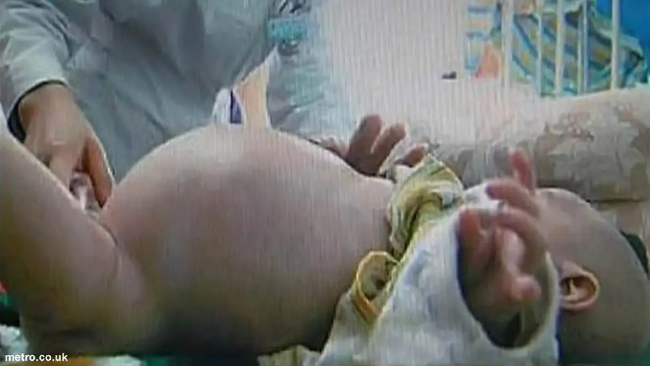 bayi-laki-hamil-131003b.jpg