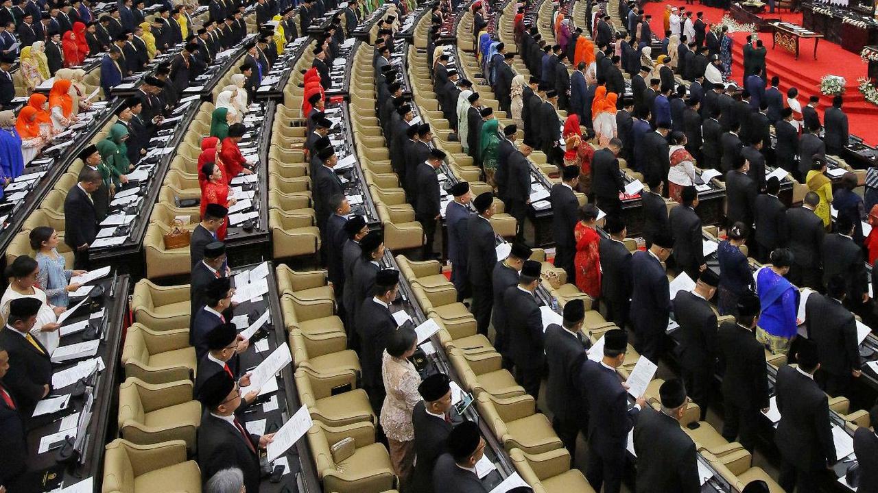 Sebagai informasi, di periode 2024-2029 ini, hanya ada delapan partai politik yang memenuhi ambang batas parlemen atau parliamentary threshold. Jumlah ini lebih sedikit dibandingkan periode 2019-2024.&nbsp;Foto: Liputan6.com/Angga Yuniar<br>