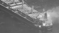 US Central Command (CENTCOM) atau Komando Pusat AS telah merilis gambar kapal kargo yang diserang Houthi. (CENTCOM)