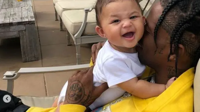 [Bintang] Travis Scott - Stormi