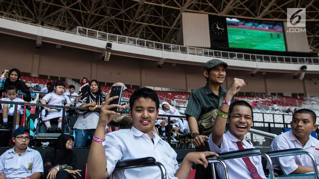 Senyum Anak-Anak YPAC Beri Dukungan untuk Peserta Asian Para Games