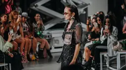 Bahkan, Enzy Storia menjadi sorotan netizen usai tampil dalam runway New York Fashion Week 2022. (FOTO: instagram.com/enzystoria)