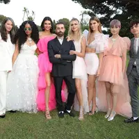 Simak koleksi spesial kolaborasi H&M dan Giambattista Valli