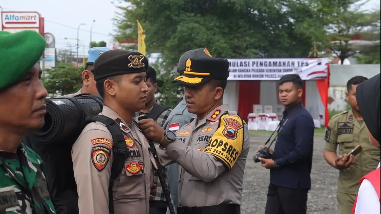 Apel pergeseran pasukan pengamanan Pilkada di Pemalang, Jawa Tengah. (Foto: Liputan6.com/Polres Pemalang)
