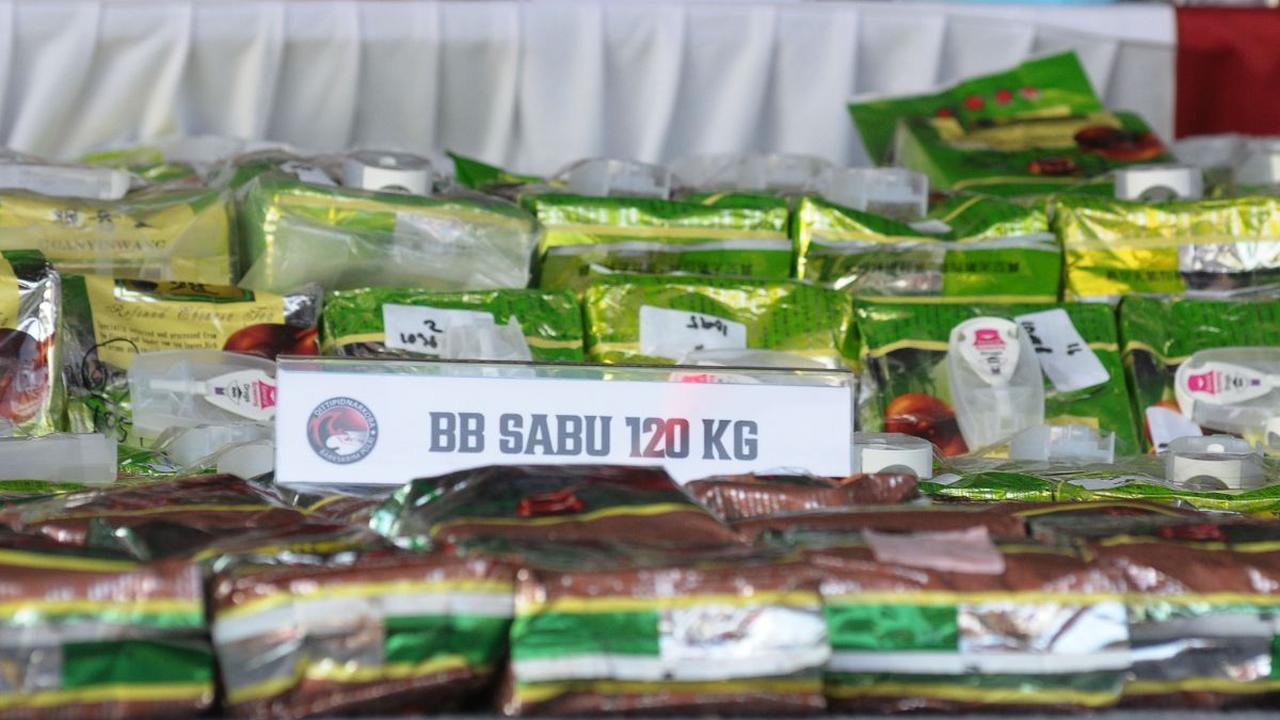 Wakil Direktur Tindak Pidana Narkoba Bareskrim Polri Komisaris Besar Jayadi menjelaskan, Fredy hanya berperan sebagai pengendali antara produsen narkotika luar negeri dengan distributor di Indonesia.&nbsp;