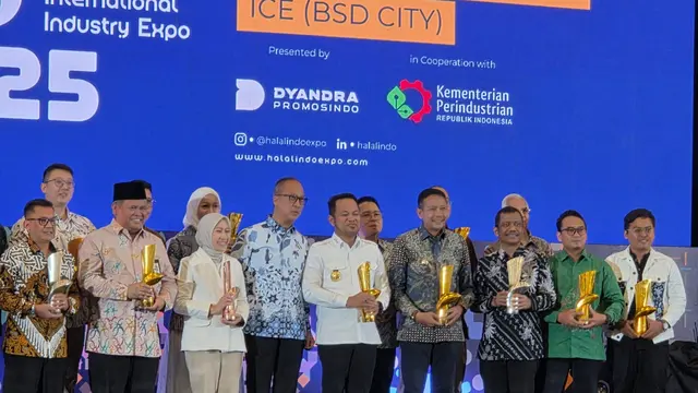 Kaltim Raih Penghargaan Lembaga Pemerintahan Pendukung Program Halal Terbaik di IHYA 2025
