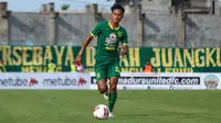 Pemain muda Persebaya Surabaya, Koko Ari Araya. (Bola.com/Aditya Wany)