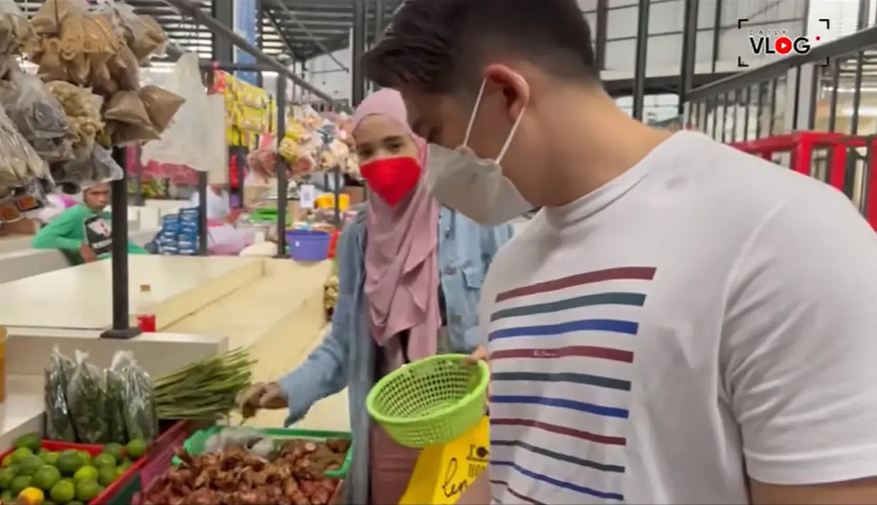 Irwansyah dan Zaskia Sungkar (Youtube/The Sungkars)