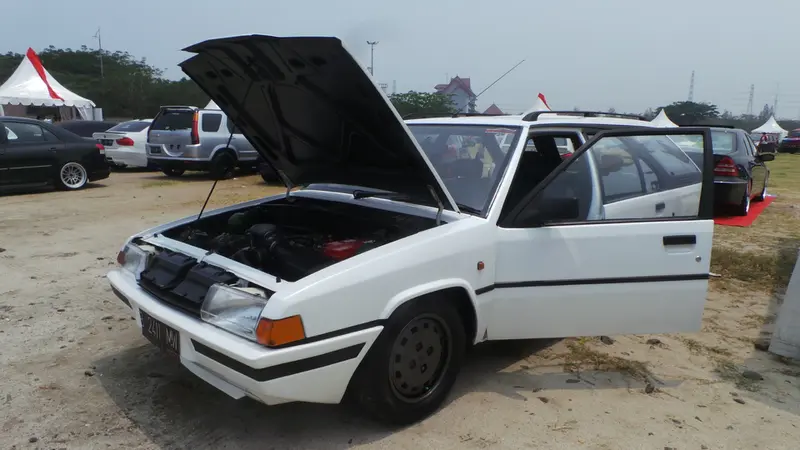 Mobil Langka di Asia Tenggara Jalan-jalan ke Ancol