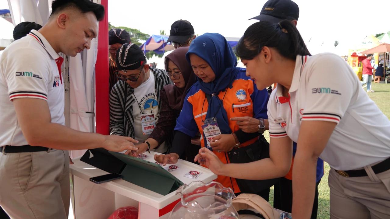 FOTO: LRT Jabodebek Dukung Transportasi Publik di Festival IWE 2026