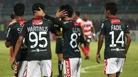 Bali United saat melawan Madura United di Stadion Gelora Bangkalan, Bangkalan (3/6/2018). (Bola.com/Aditya Wany)