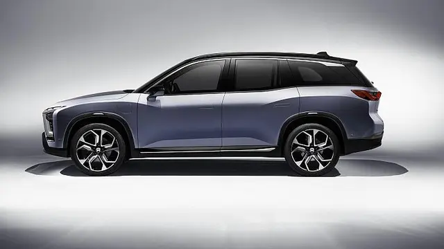 Nio ES8