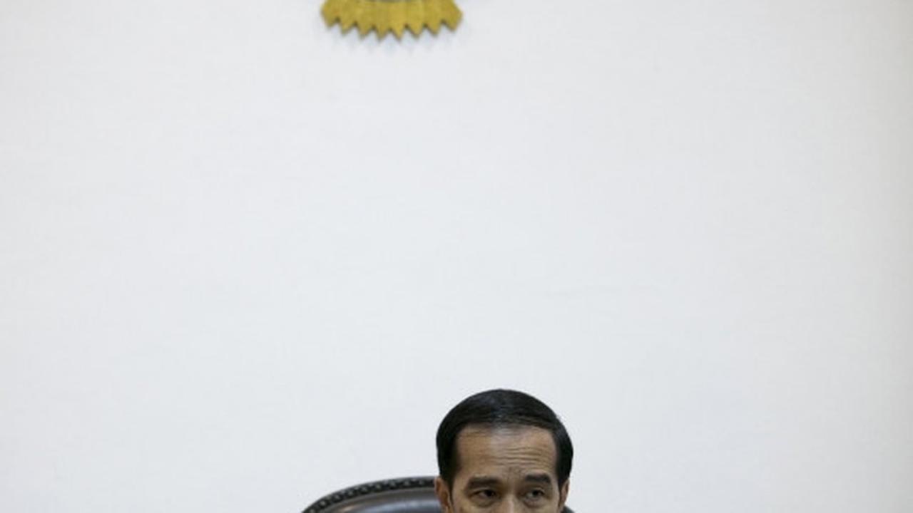 Jokowi pimpin rapat bahas paket kebijakan ekonomi jilid II