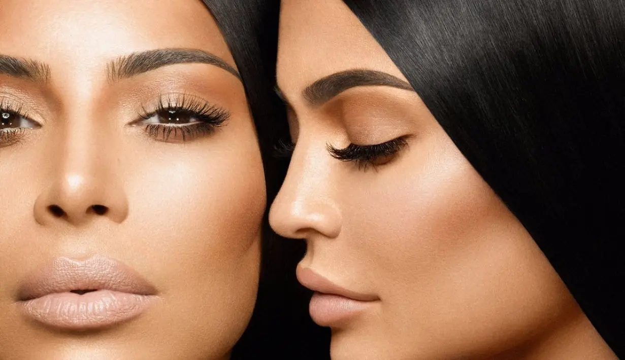 Masih di tengah pemotretan untuk brand KKW dan KYLIE, lebih cantik yang mana? (instagram) (Instagram)