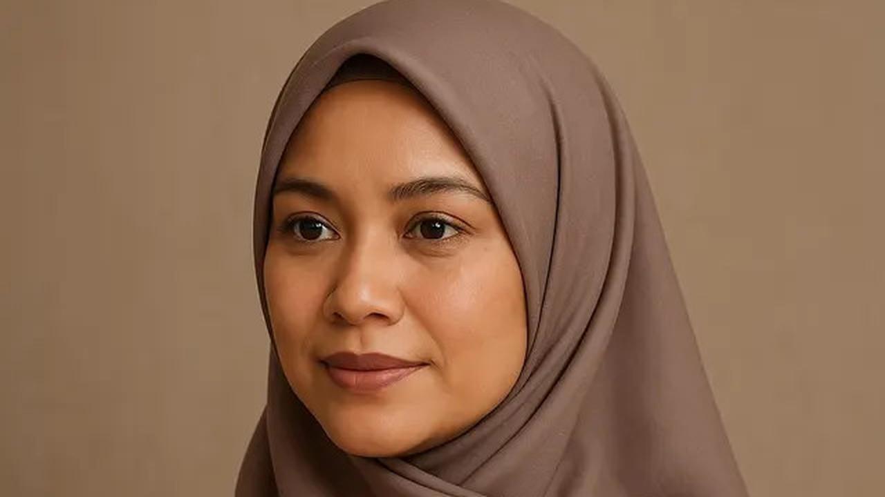 7 Model Hijab Segi Empat untuk Kondangan di 2025, Tampil Rapi dan Stylish