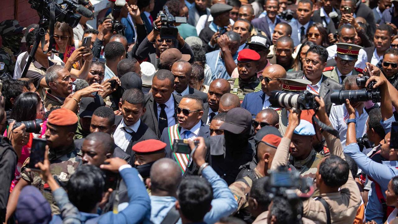 FOTO: Kolonel Michael Randrianirina Resmi Pimpin Madagaskar Usai Kudeta Militer