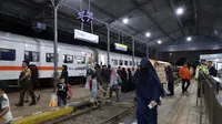 PT KAI luncurkan KA Sangkuriang rute Bandung-Banyuwangi mulai Mei 2026. Selain diskon tiket 50%, kereta ini operasikan teknologi ramah lingkungan.