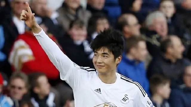 5 Pesepakbola Ganteng Ini Sulit Untuk Nggak Dilirik