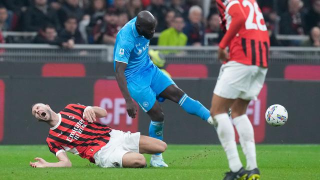 Foto: Melihat Proses Gol Cantik Romelu Lukaku, Napoli Gilas AC Milan di Liga Italia