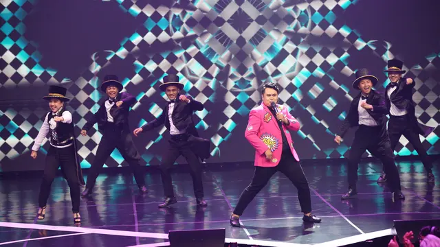 [Fimela] KFC Mencari Bucket