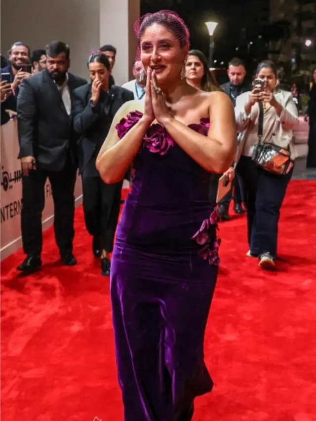Kareena Kapoor di karpet merah Red Sea International Film Festival di Arab Saudi. |(Patrick Baz / Red Sea Film Festival / AFP)