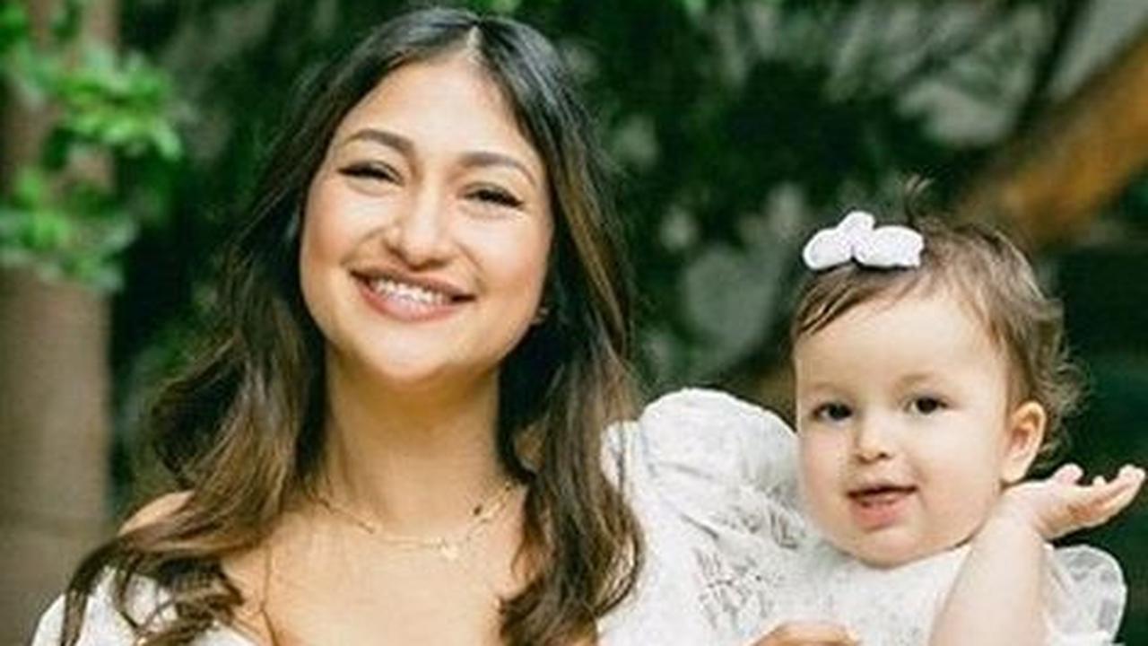 Keberhasilan Lukman Azhari mulai mencuat ketika ia menikahi seorang wanita kaya bernama Medina Zein pada Agustus 2017.