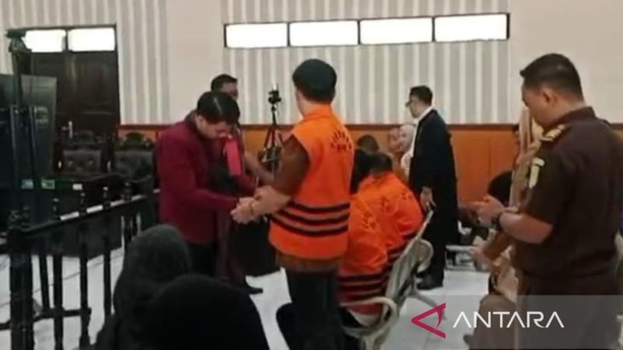 Bupati Koltim Abd Azis Tak Ajukan Eksepsi, Percepat Sidang Korupsi RSUD