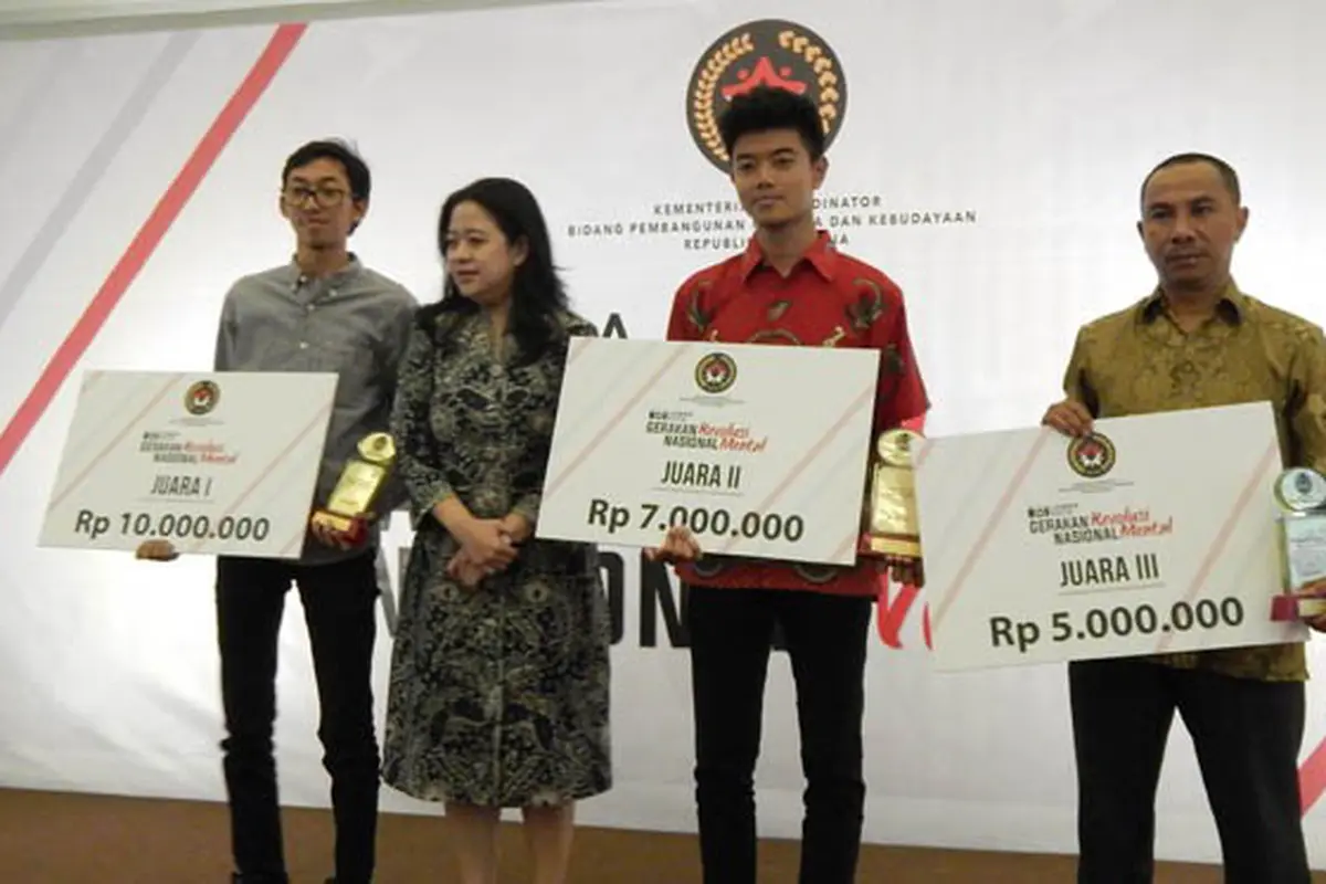 Tiga Pemenang Lomba Foto Gerakan Nasional Revolusi Mental