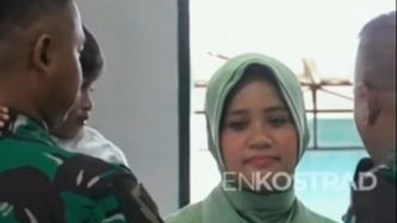 Momen Pangkostrad beri Hadiah