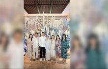 Foto-foto Nikita Willy di Acara Pengajian 4 Bulanan, Potret Cantik Bumil Bikin Salfok