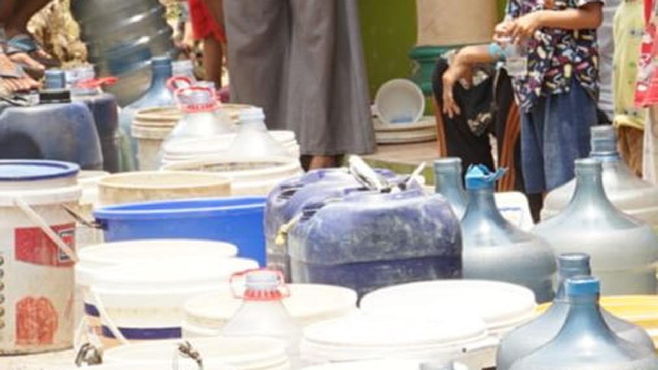 Relawan Ganjar Sebar Ribuan Liter Air Bersih ke Daerah Terdampak Kekeringan di Cianjur