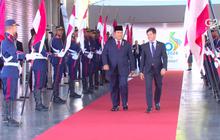 VIDEO: Wajah Pasrah Teddy Dicegah Petugas Keamanan Bule Buat Kawal Prabowo di Karpet Merah G20
