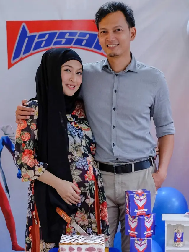 Fedi Nuril dan Vanny Widyasasti. (Foto: Dok. Instagram @calystavannyws)