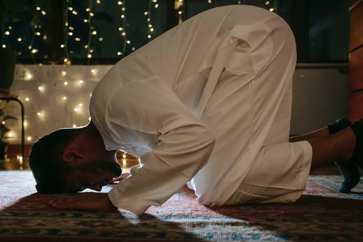 Ilustrasi salat, Iduladha, di rumah