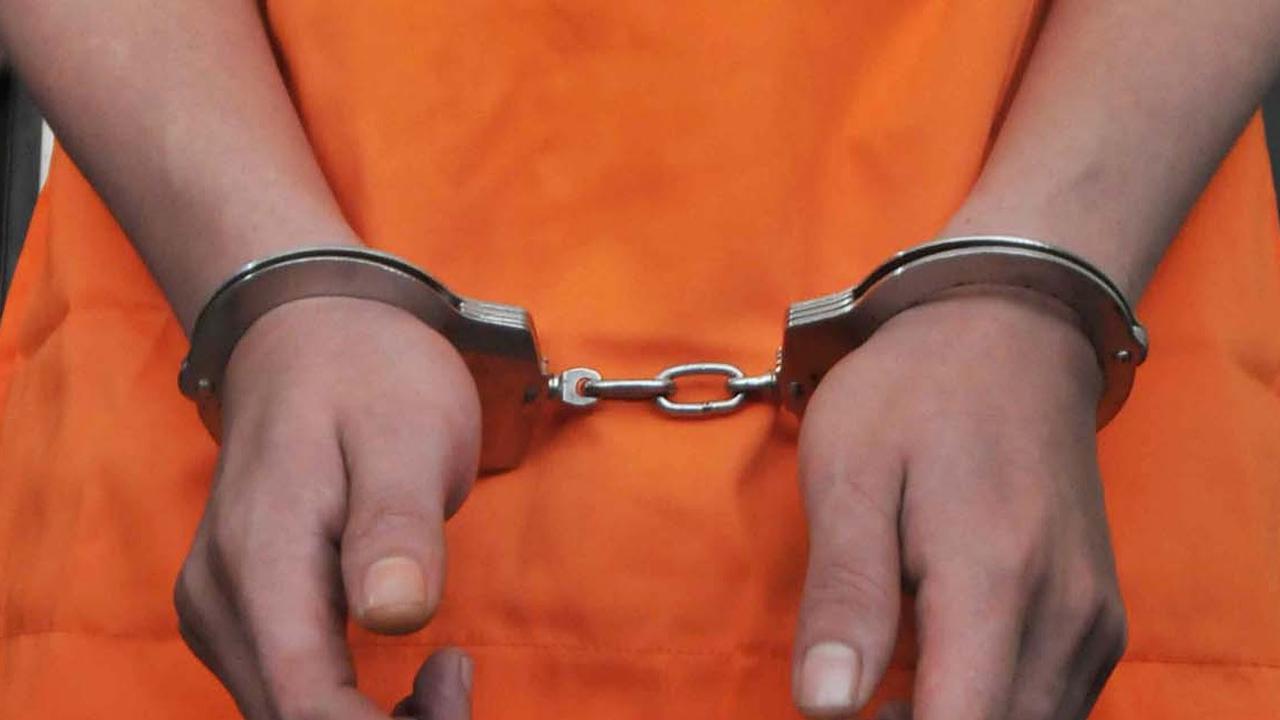 Polisi Bongkar Sindikat Pemalsu STNK Khusus dan Pelat Nomor Rahasia
