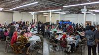 Ratusan warga Amerika menyerbu beragam stand yang menyajikan masakan halal Indonesia dari berbagai daerah di Festival Kuliner Halal. (Liputan6.com/ Istimewa)