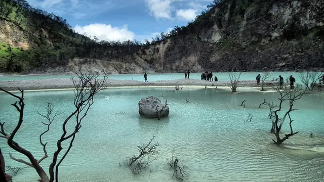 [Bintang] Selain Kawah Merapi, Ini Kawah-kawah Cantik di Indonesia