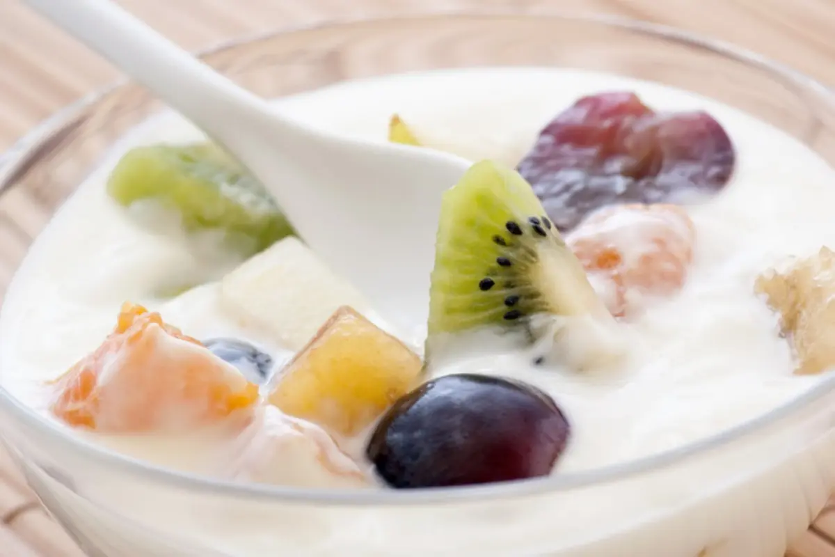 [Bintang] Resep Sop Buah Yogurt untuk Segarkan Hari Ini