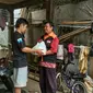 Senangnya, Korban Longsor Sumedang Terima Bantuan